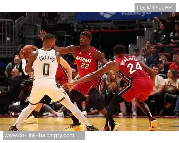 热火与火箭激战正酣NBA赛场精彩对决引发球迷热议 热火与火箭激战正酣NBA赛场精彩对决引发球迷热议